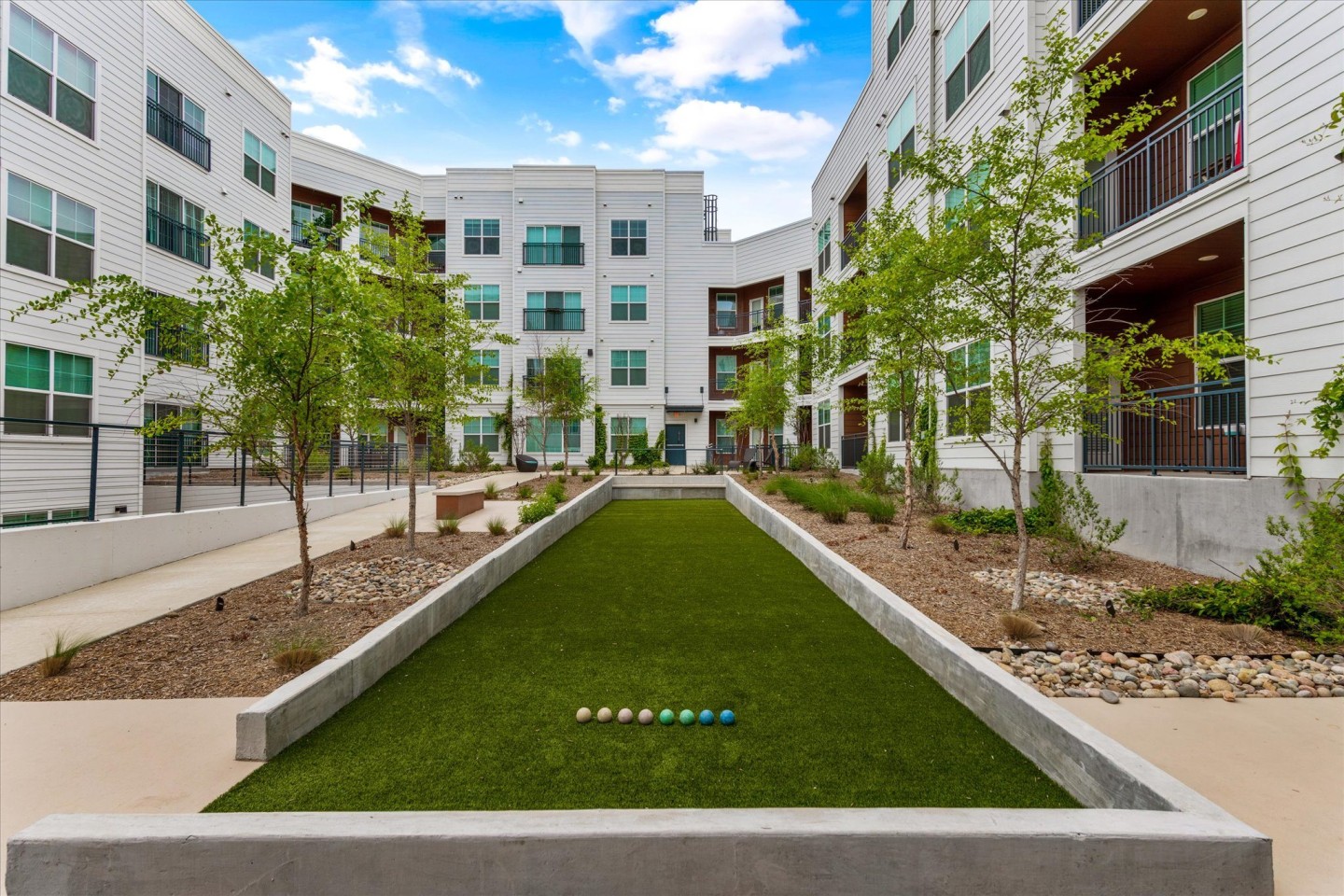 Shoreview Flats Image 42
