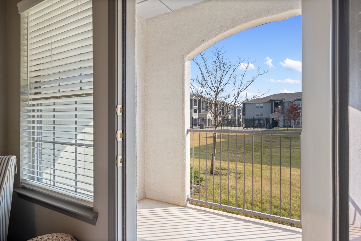 Lake Villas Apartments Image 16