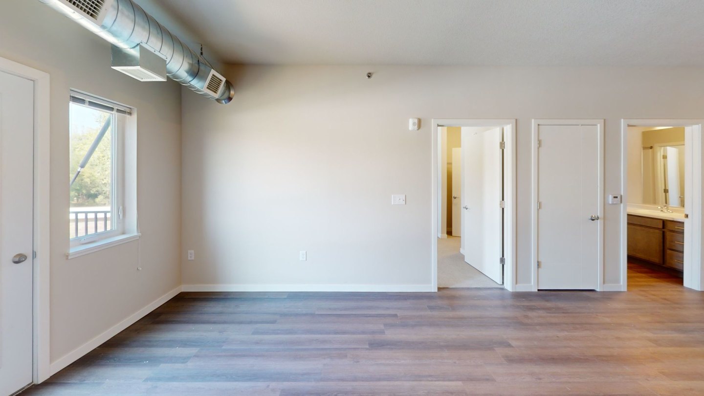 Boulevard Apartments & Townhomes Image 25