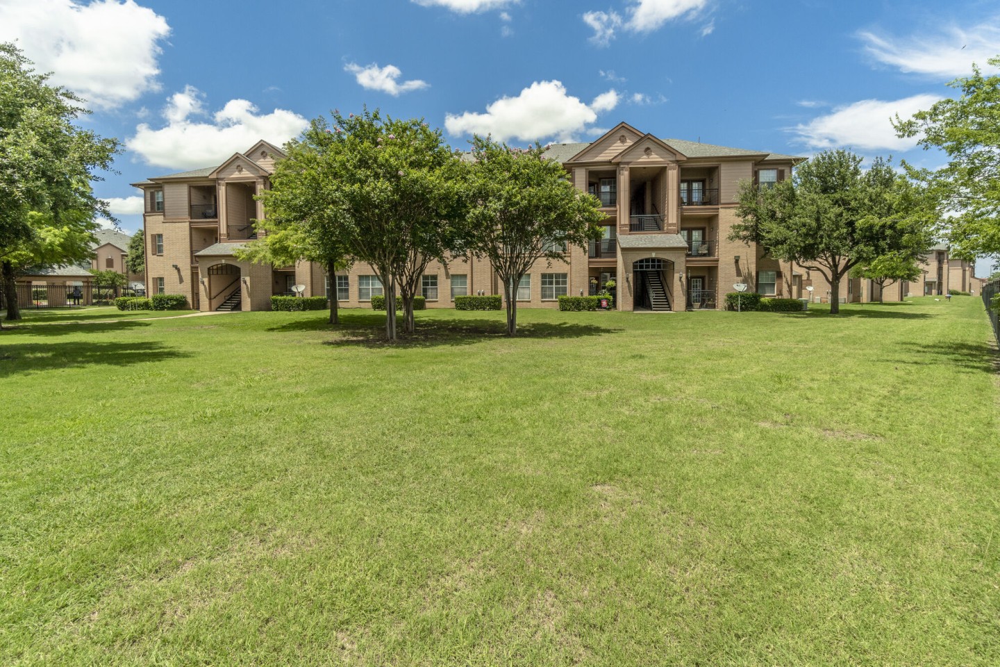 Blue Lake Villas Image 35