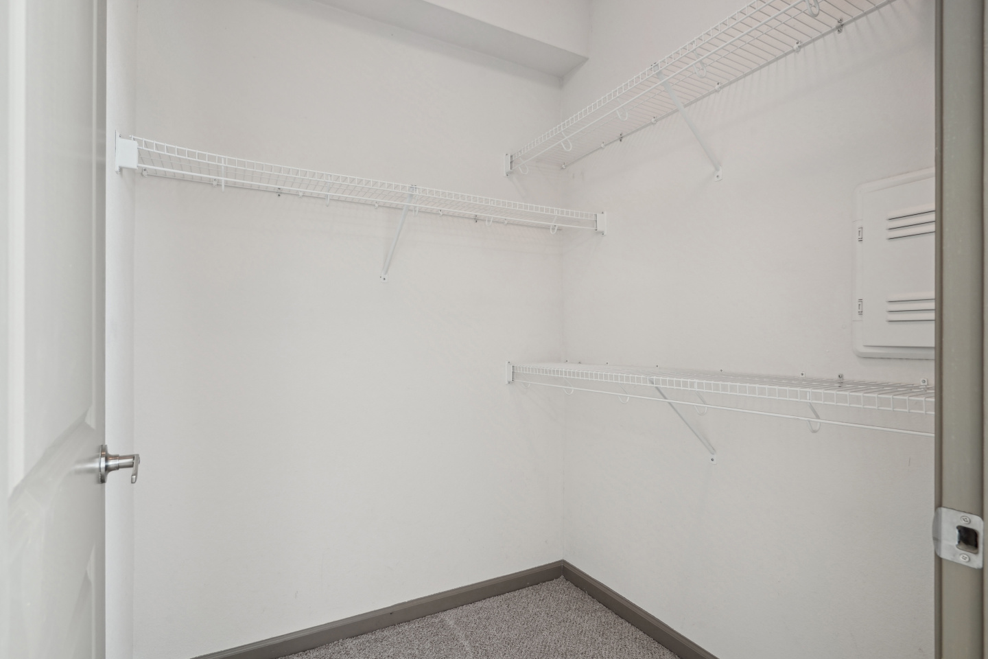 Parc at Bentonville Luxury Apartments Image 9
