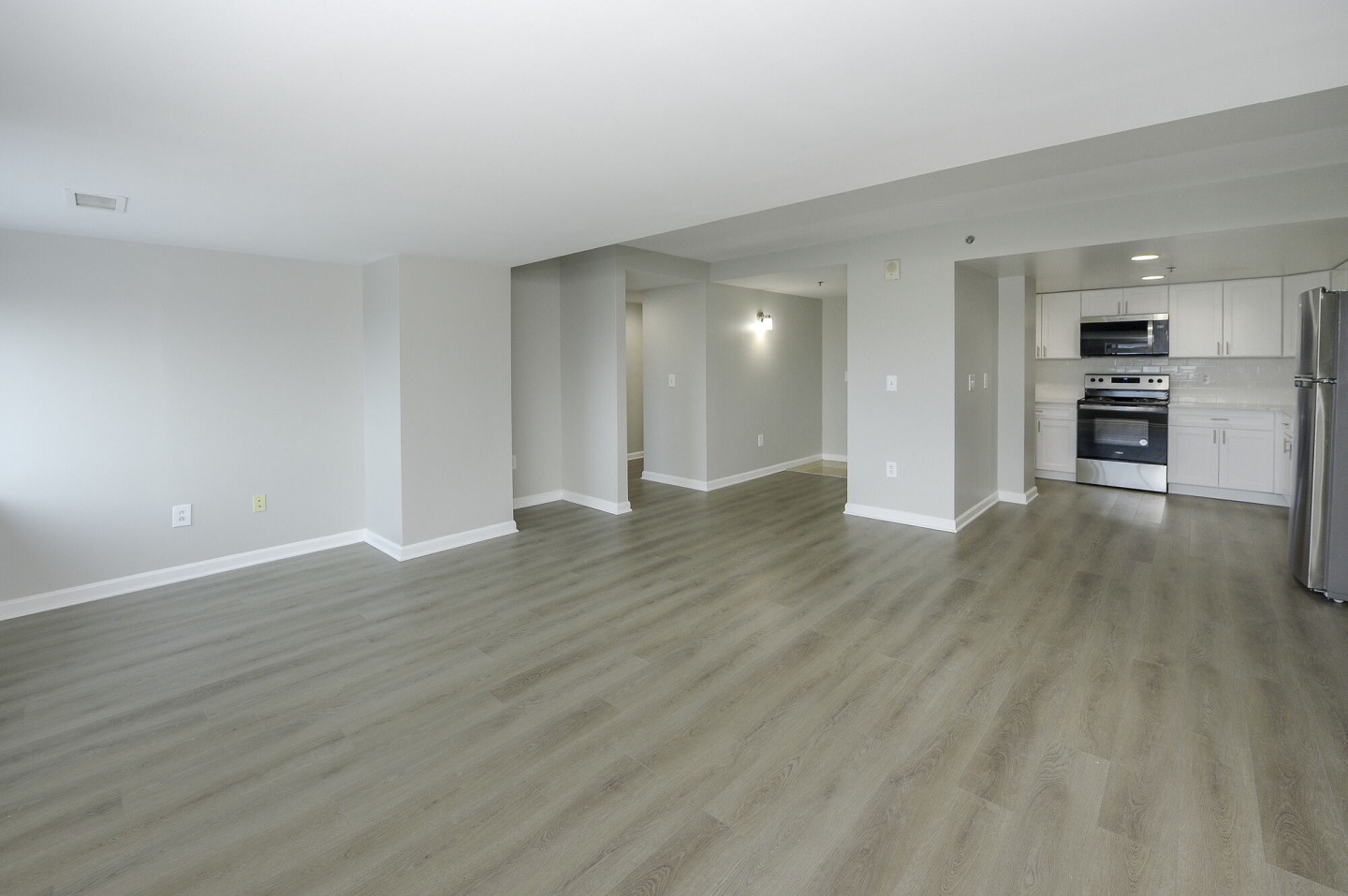Cherry Hill Towers Image 35
