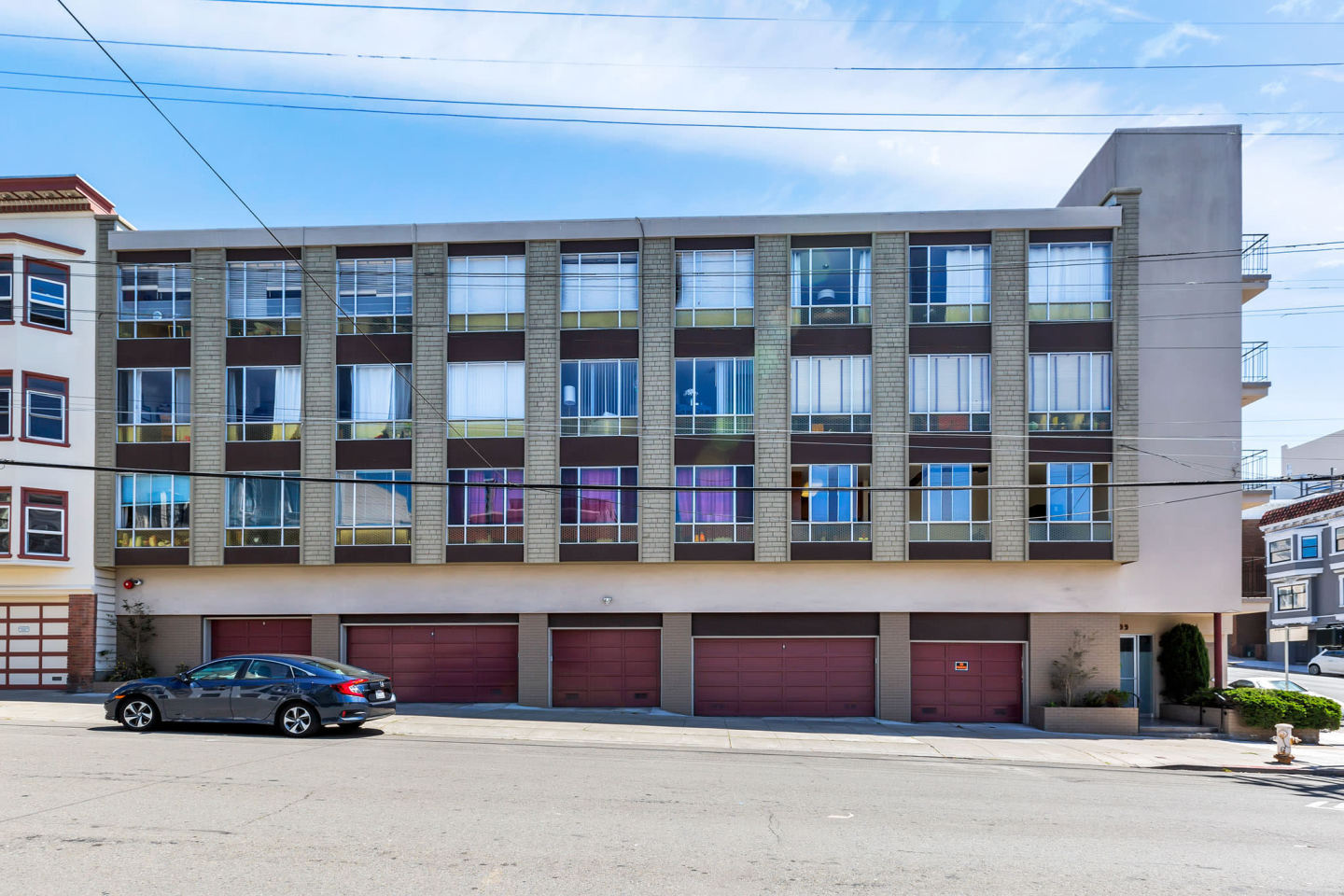 1599 Green Street Image 1