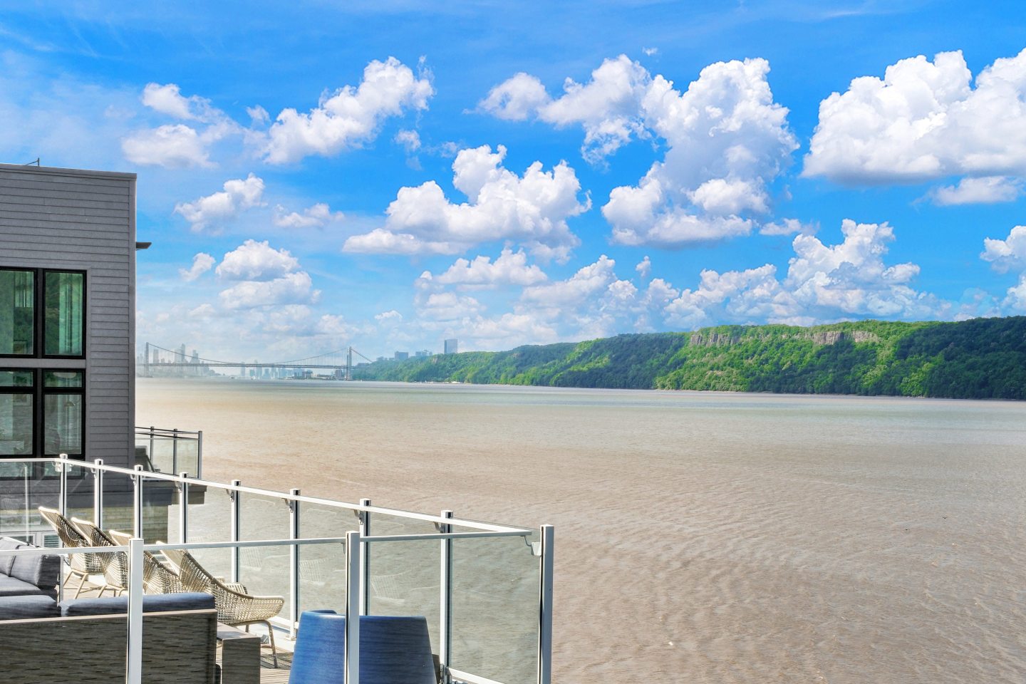 Apex Hudson Riverfront Image 24