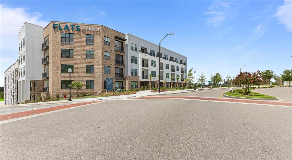 Flats on Front Image 32