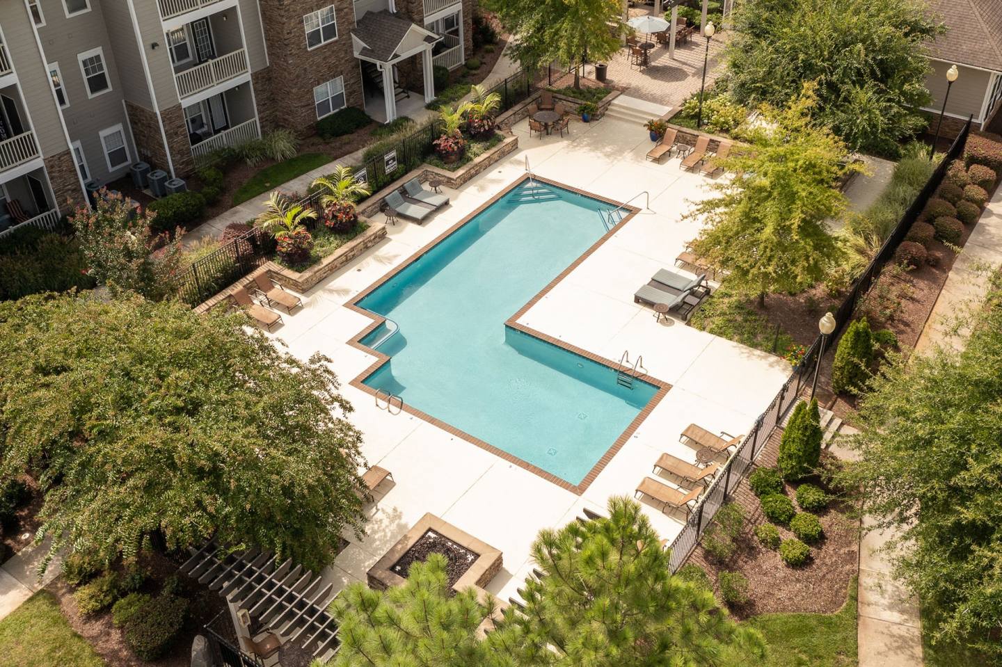 Vintage Creekwood Park Apartments Image 24