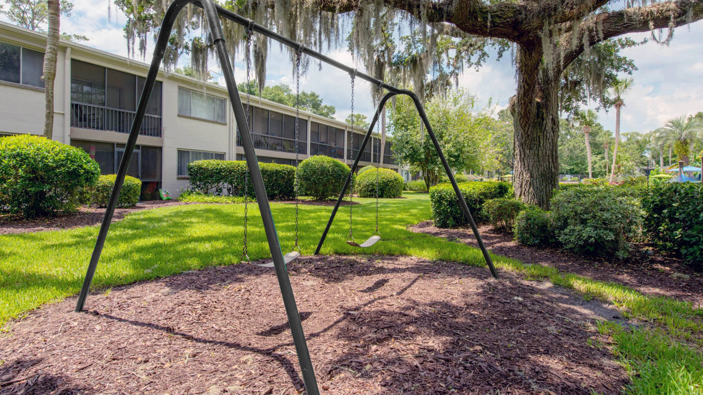 Lakewood Village Image 40