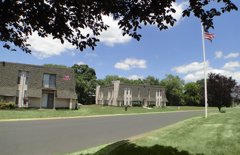 Inverness Apartments Image 12
