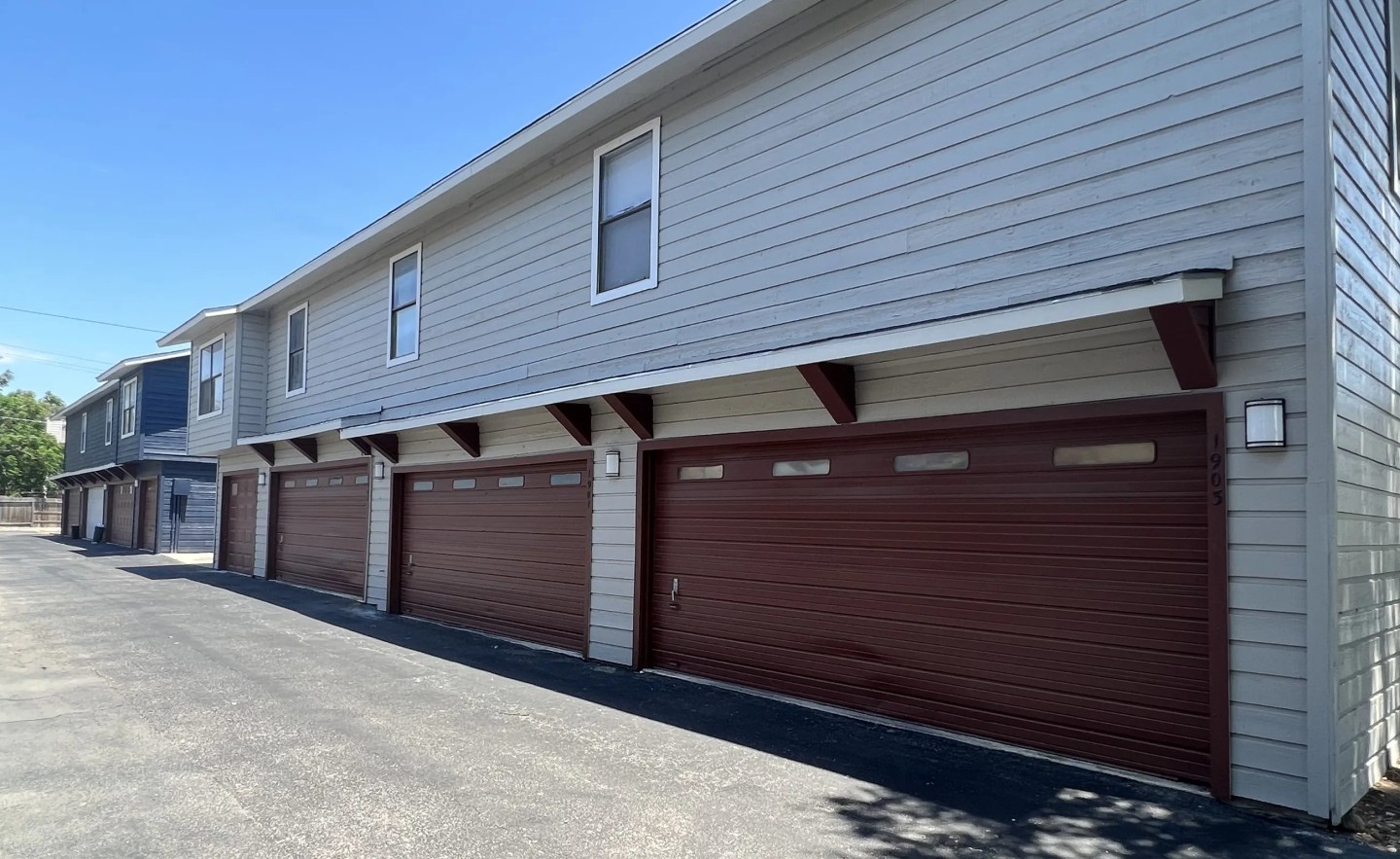 The Camaron Townhomes & Flats Image 14