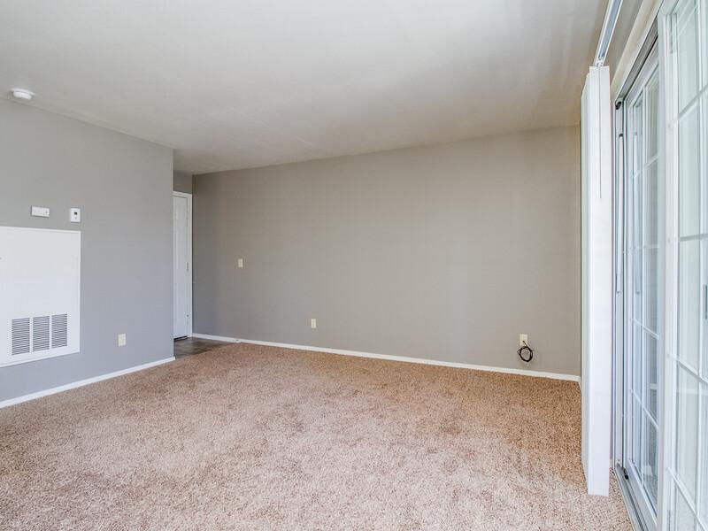Spring Creek Apartments Image 9