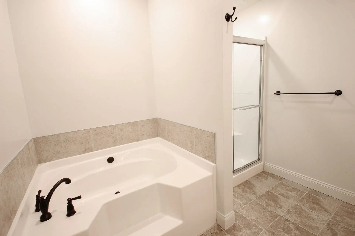 Meadow Creek Apartments Image 7
