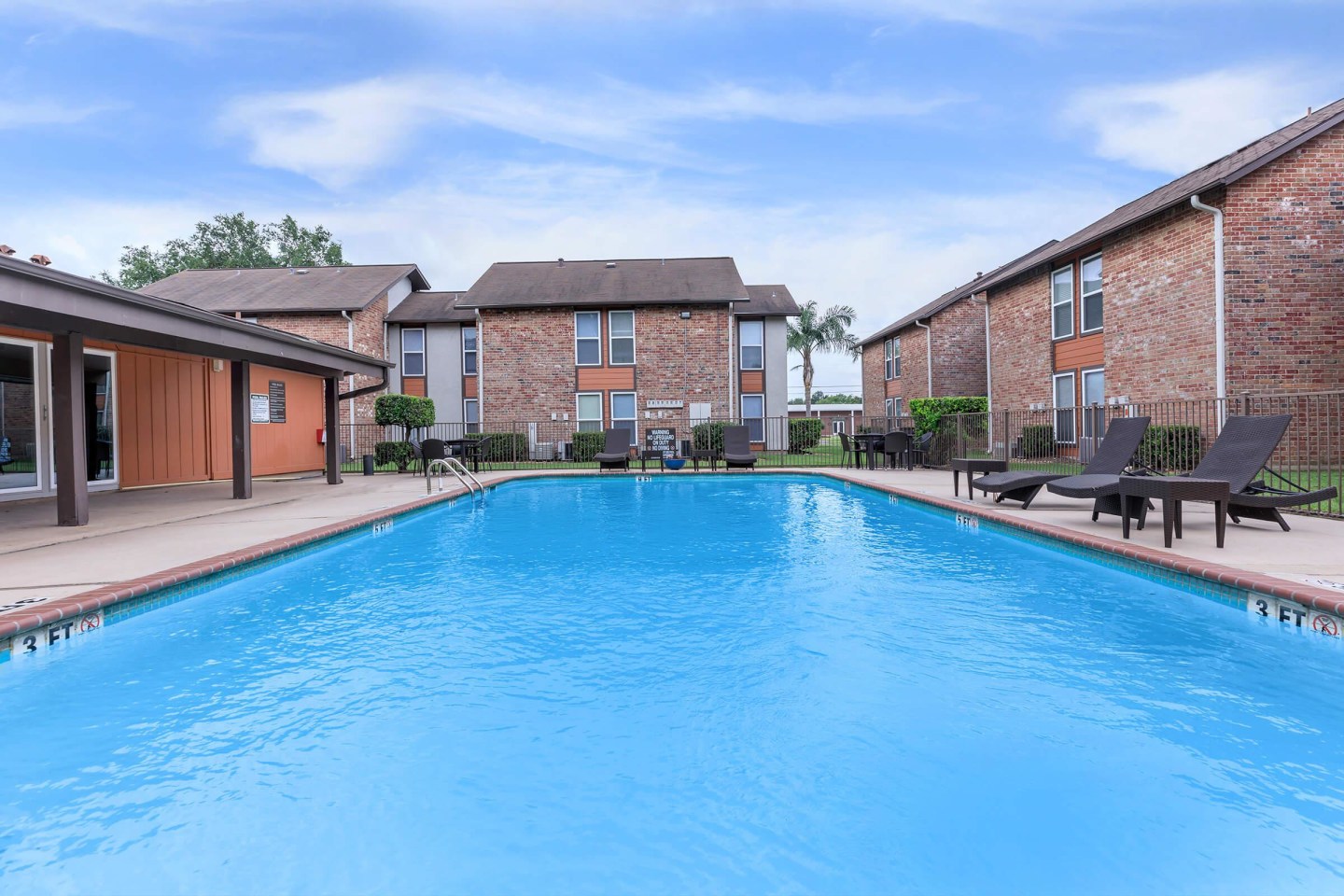 Residence at Deer Park Apartments Image 4