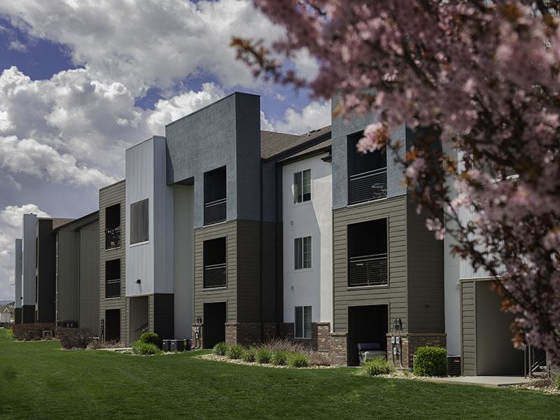 Wilshire Place Apartments Image 21