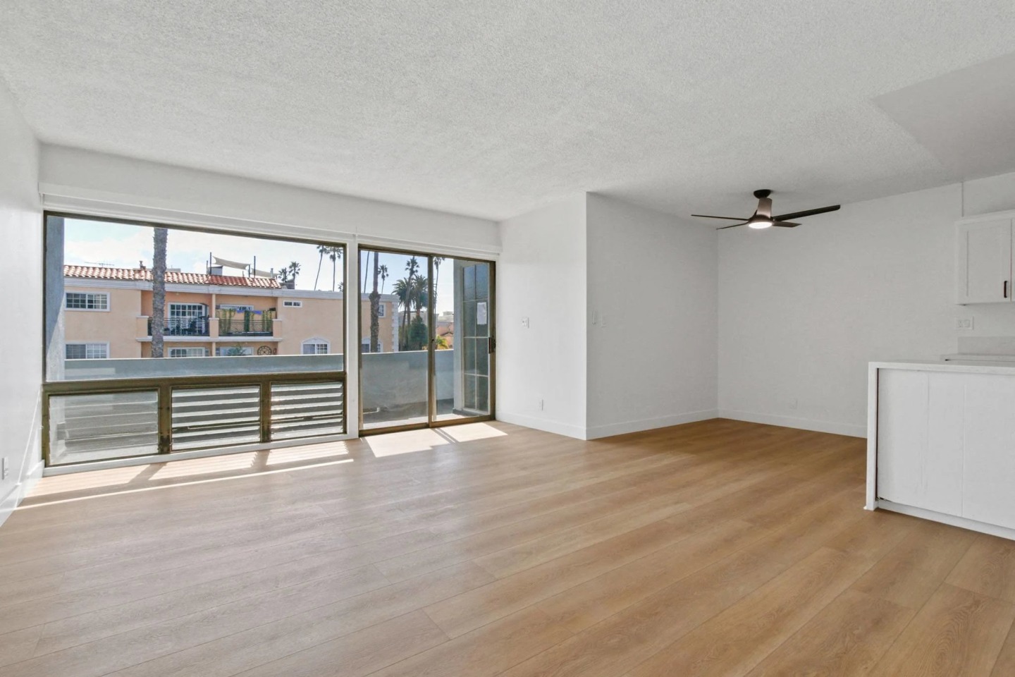 401 Washington Apartments Image 6