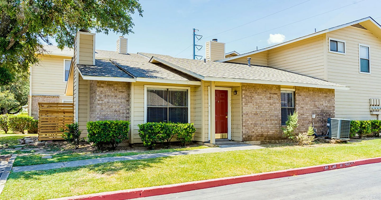 The Camaron Townhomes & Flats Image 58