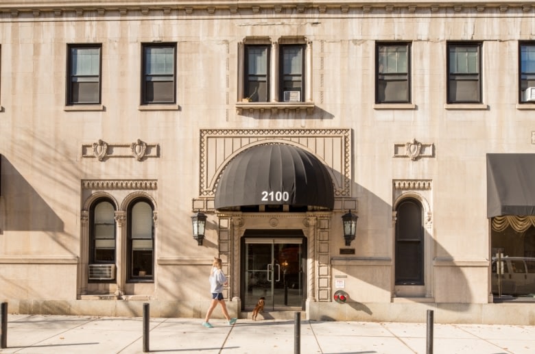 Embassy Apartments Image 25