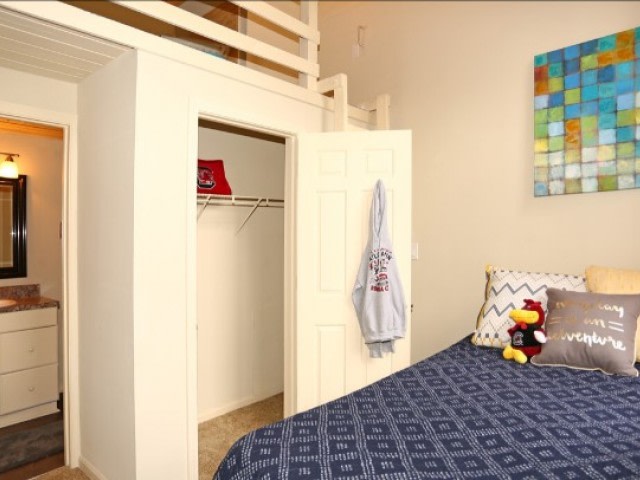 Student Housing - Yugo Columbia Lofts Image 11