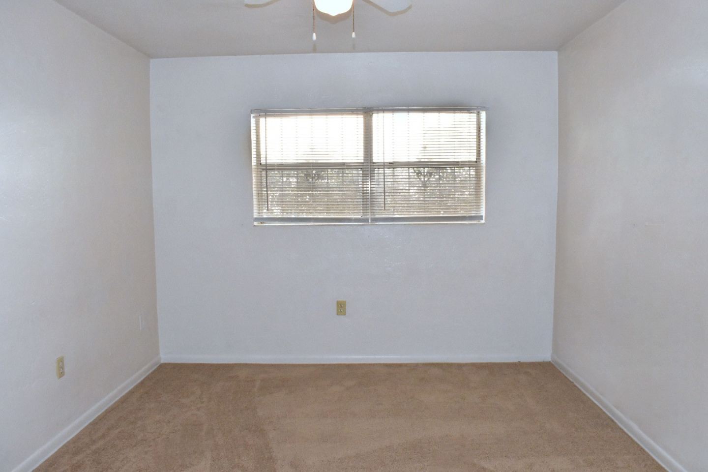 St. Croix Apartments Image 11