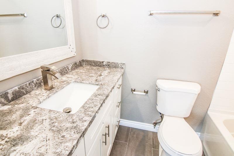 638 W Imperial Avenue Image 10
