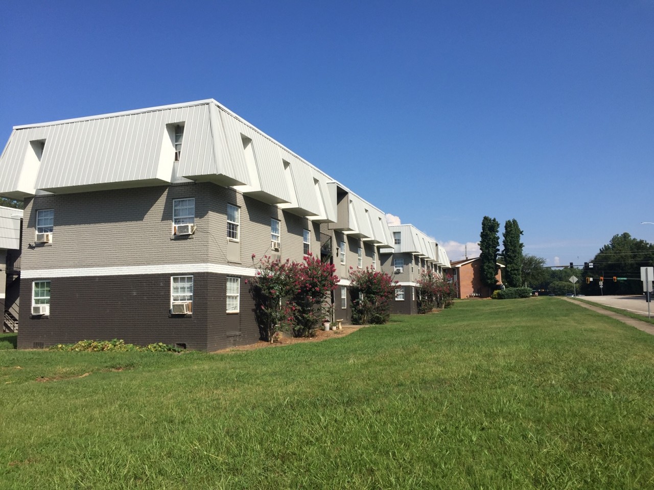 Lanier Terrace Apartments Image 5