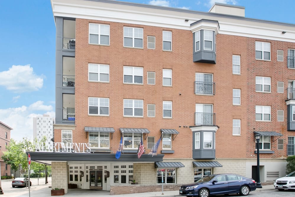 Loring Park Apartments Image 8