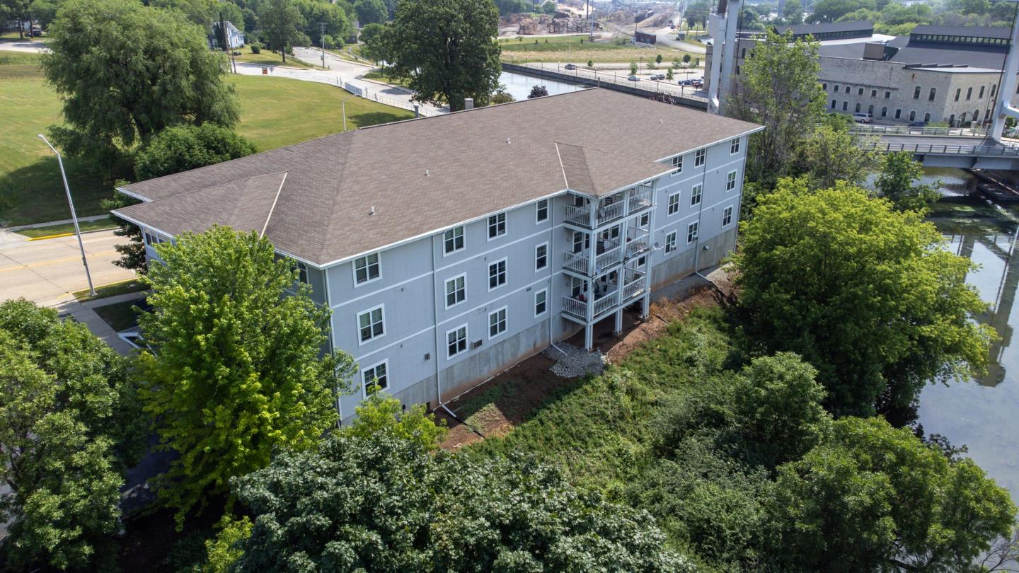 Canal Place - Senior Housing Image 6