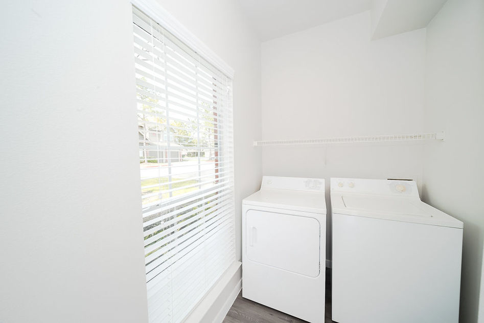 Lakeview Apartments Image 11