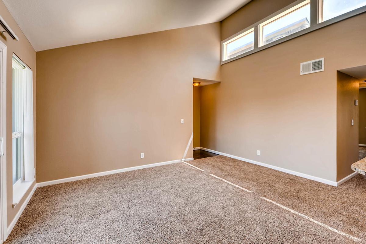 The Girard at Cherry Hills Image 32