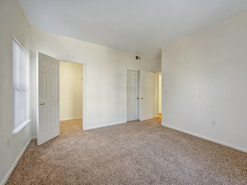 Village Crest Apartments Image 26