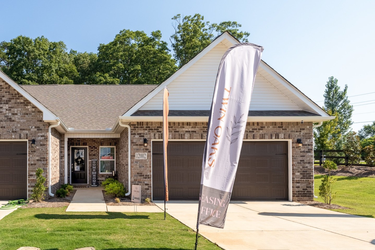 Twin Oaks Townhomes Image 2