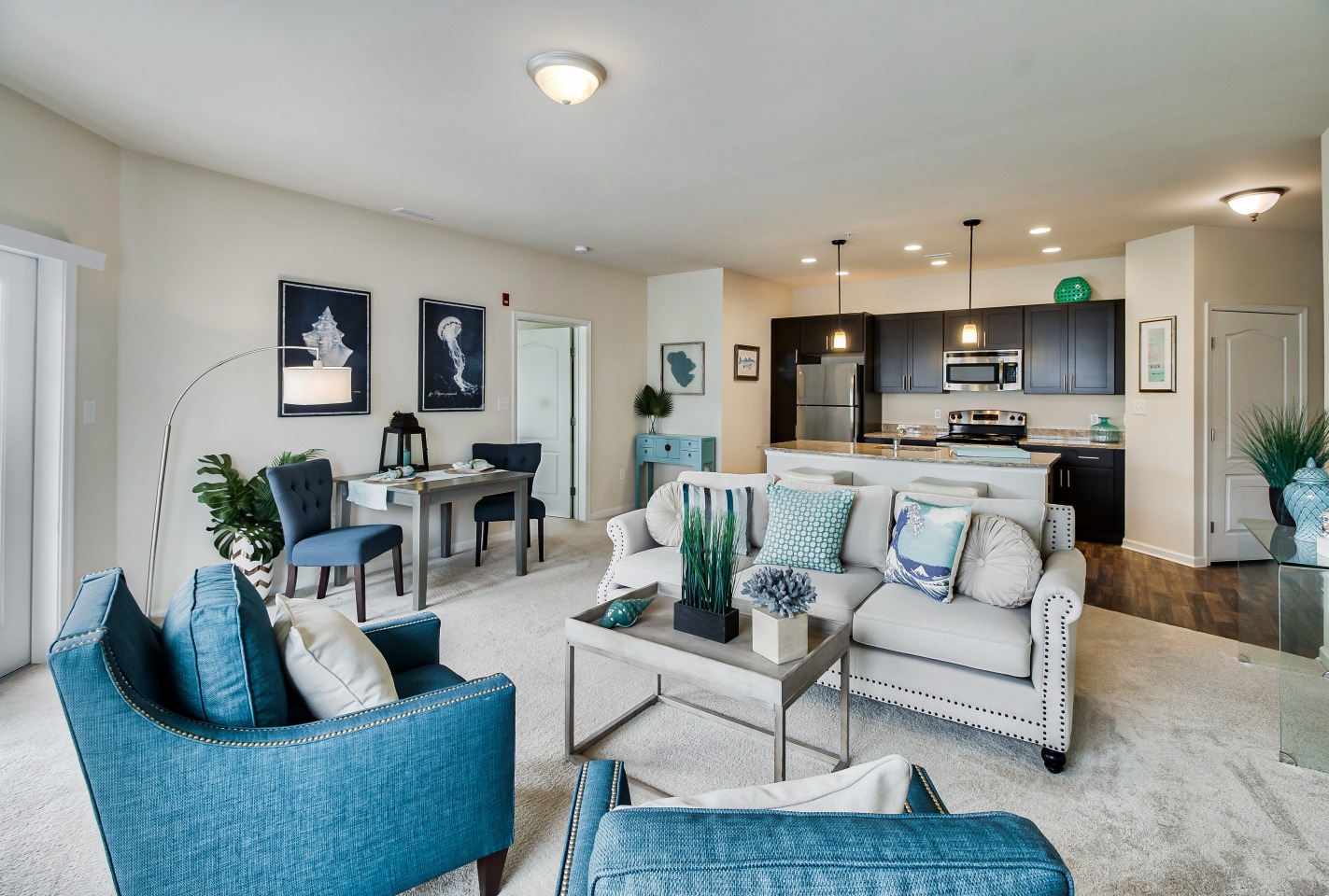 Ocean Aisle Luxury Apartment Homes Image 6