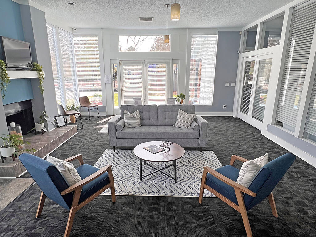 Pine Grove Apartments Image 10