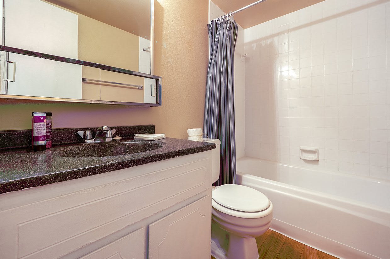 The Pearl at Spring Creek Image 25