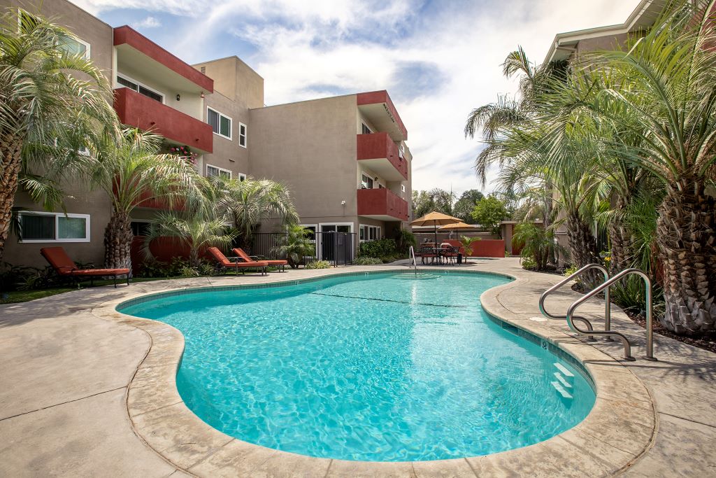 Lombardi Apartments Image 10
