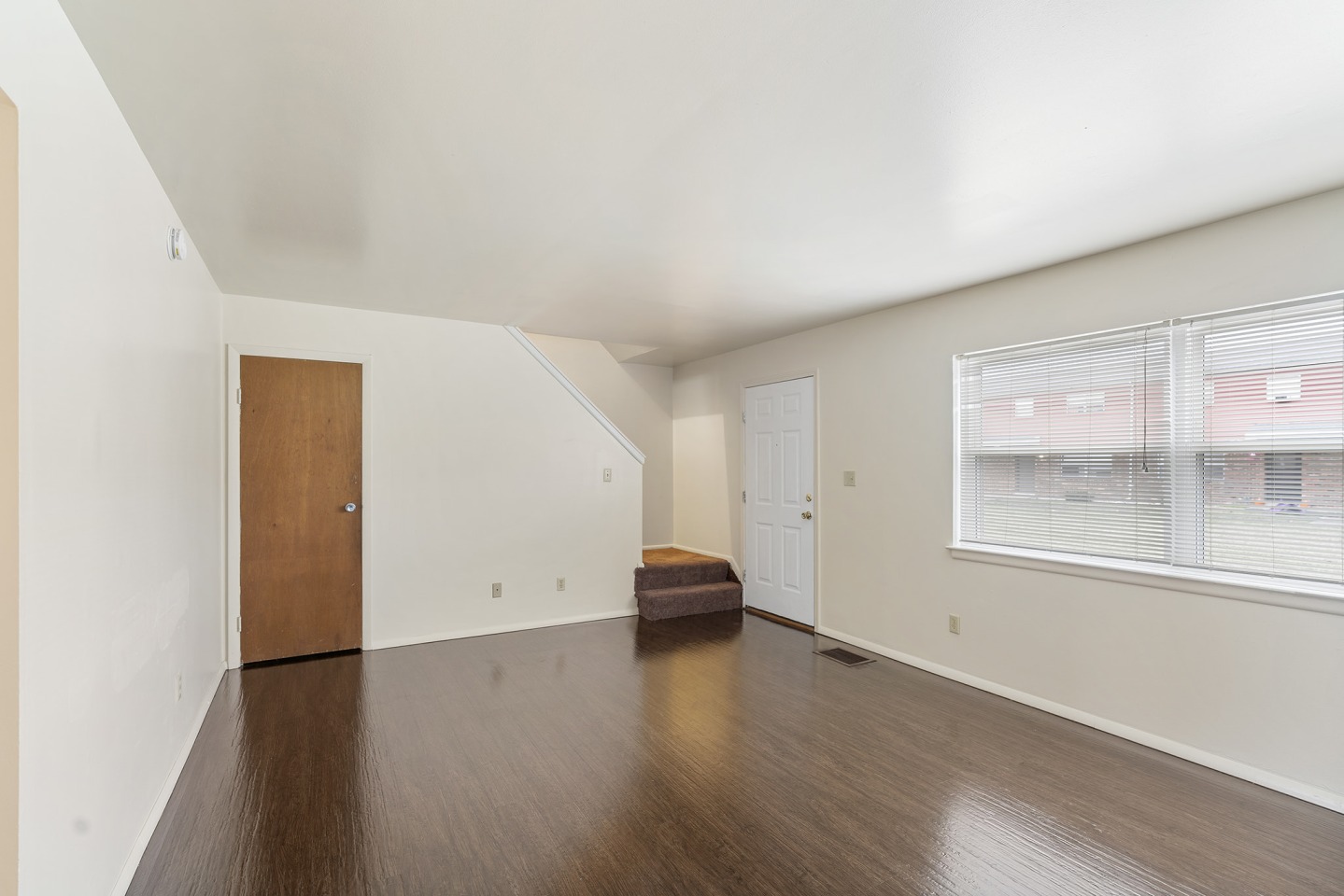 Falcon Way Townhomes Image 18