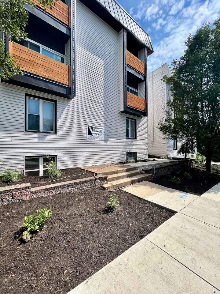 3408 Parkview Avenue Image 2