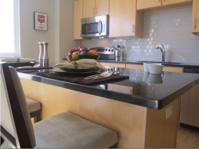 Miller and Rhoads Residences Image 13