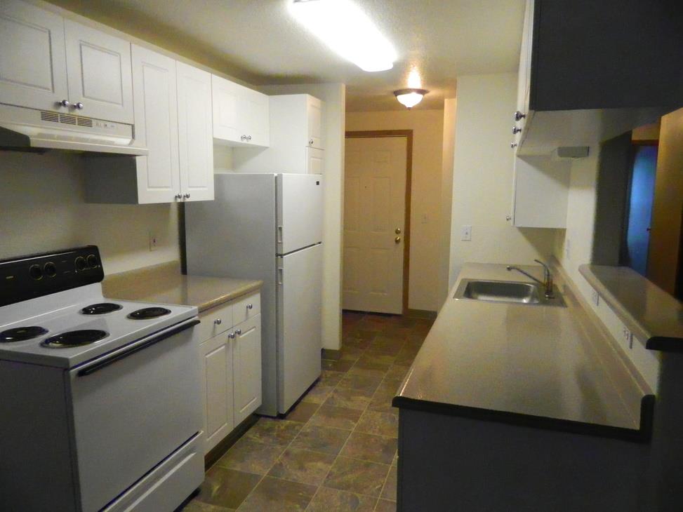 Creekside Villa Apartments Image 3