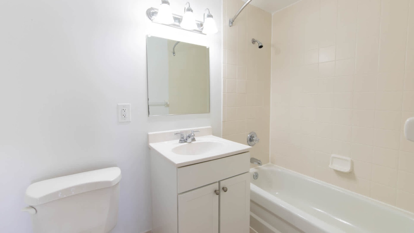 Portside Towers Image 52