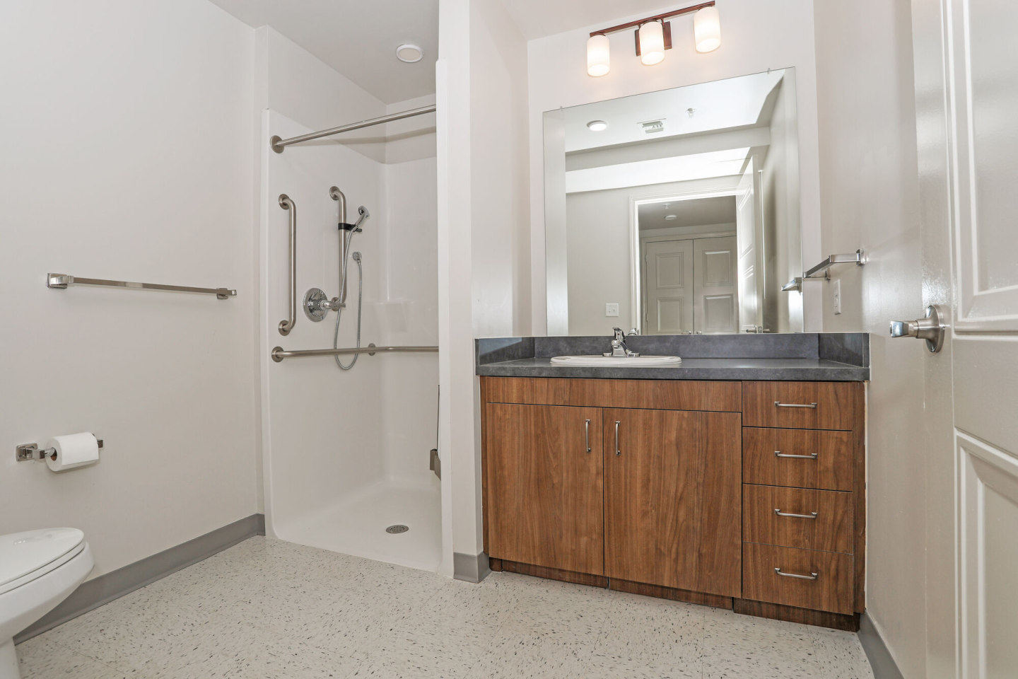 Landmark 301-Senior Living Image 37