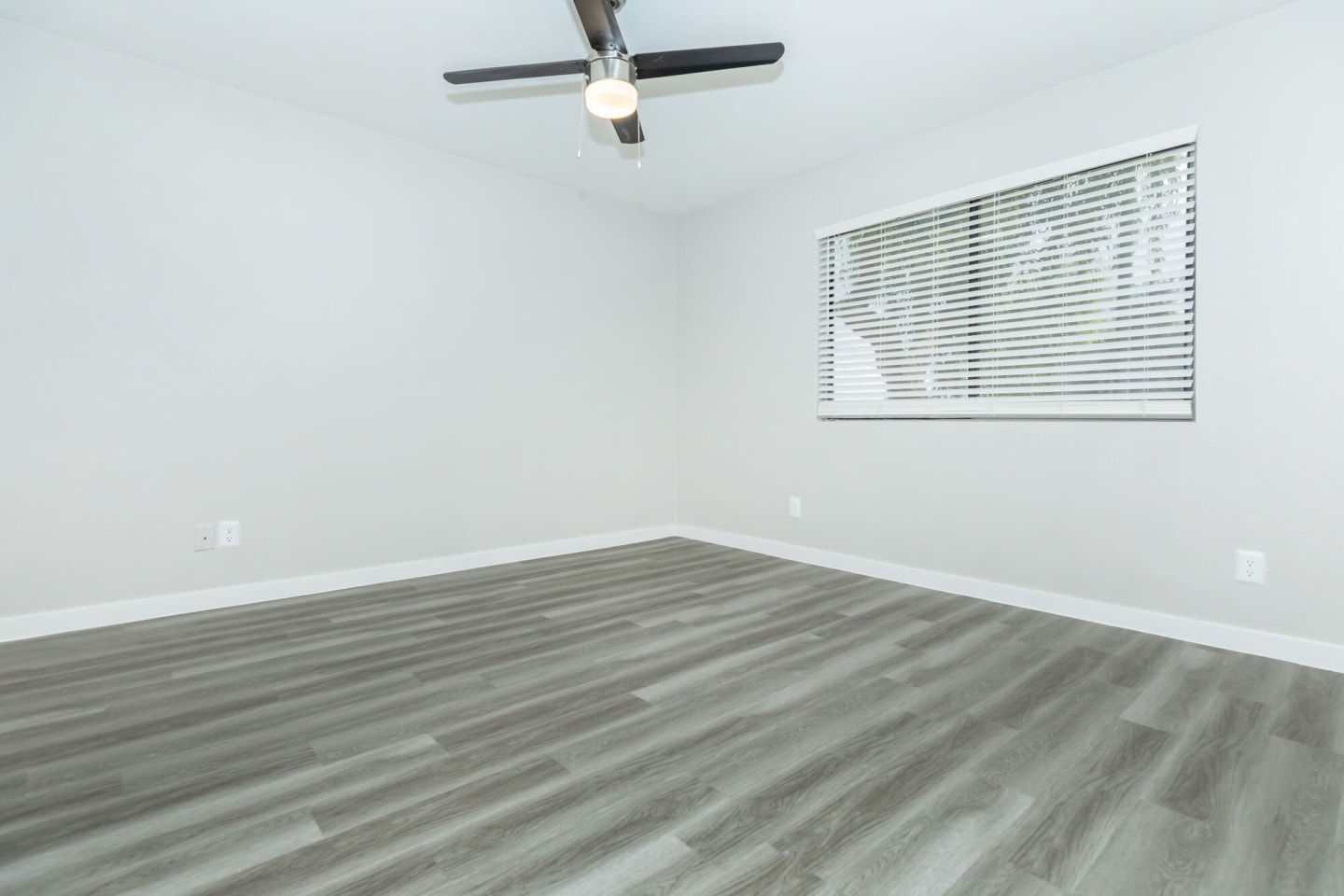 Tides on Palm Apartments Image 7