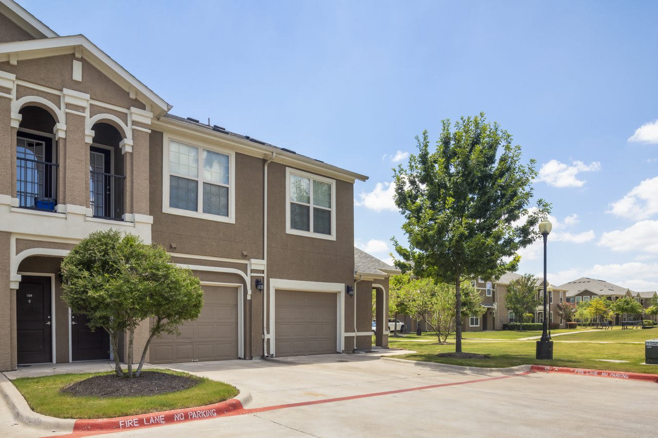 Century Stone Hill South Image 30