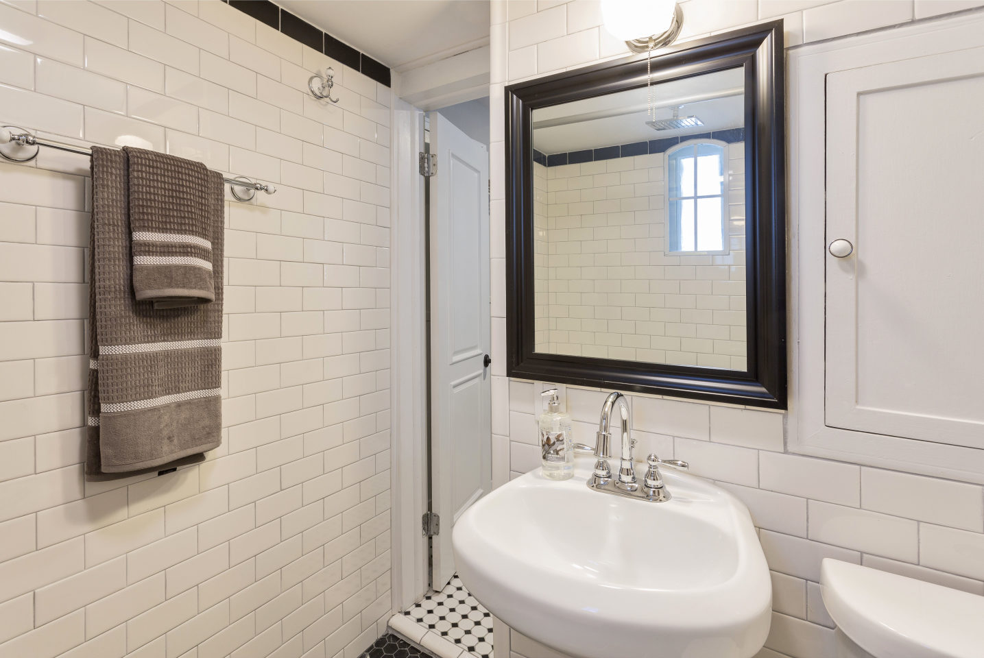 Beach Flats Image 9