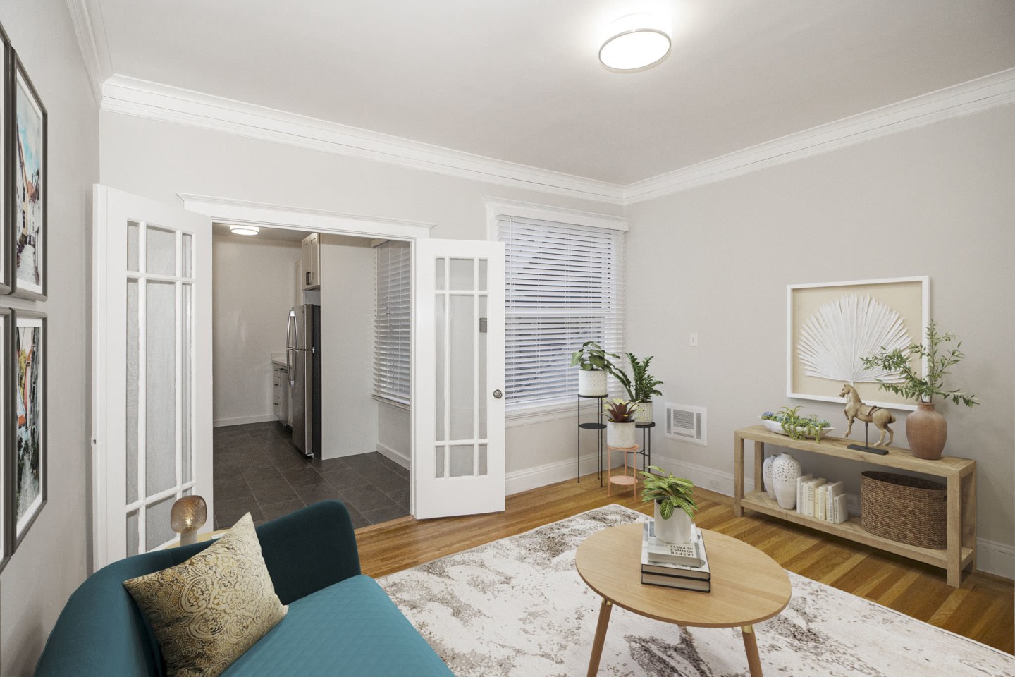 1610 LOMBARD Street Image 2