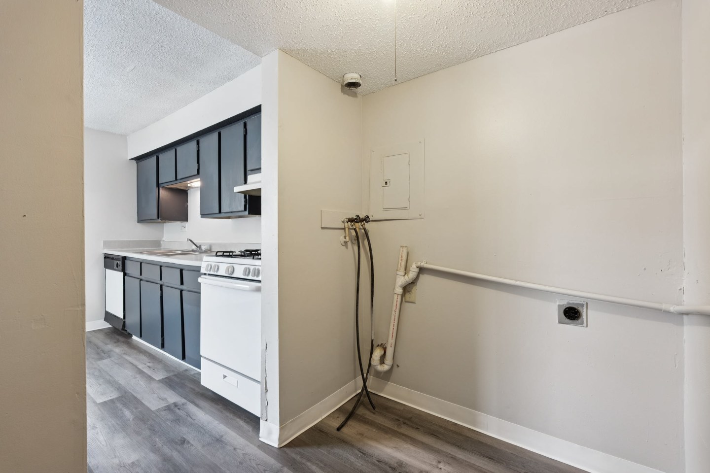 Gateway Apartment Homes Image 7