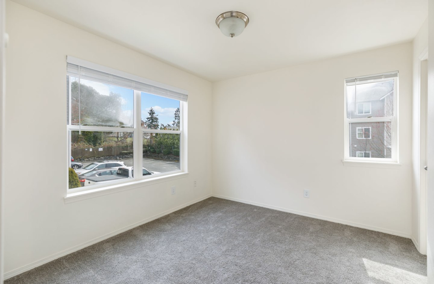 Shorewood Apartments Image 10