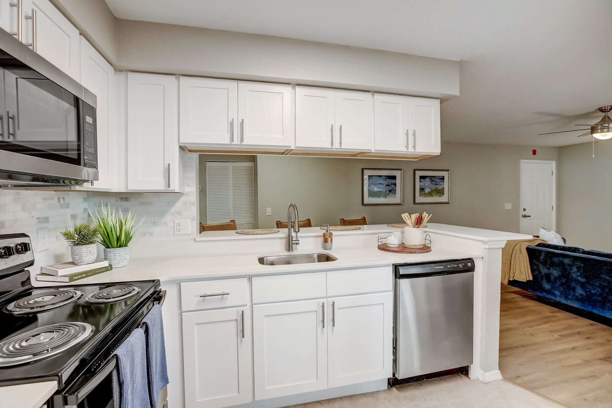 Reserve at Temple Terrace Image 9