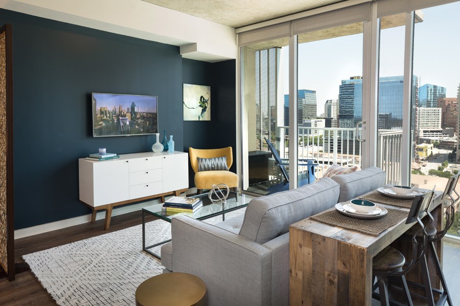 SkyHouse Dallas Image 1