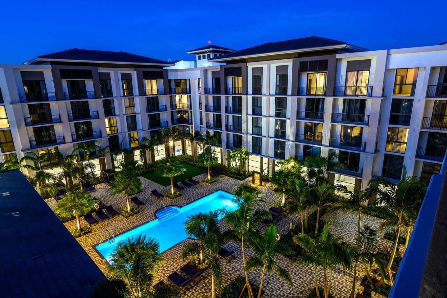 The Point at Palm Beach Gardens Image 15