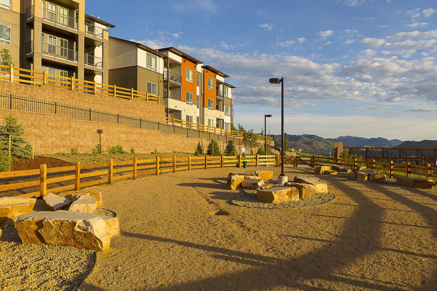Outlook Golden Apartments Image 23